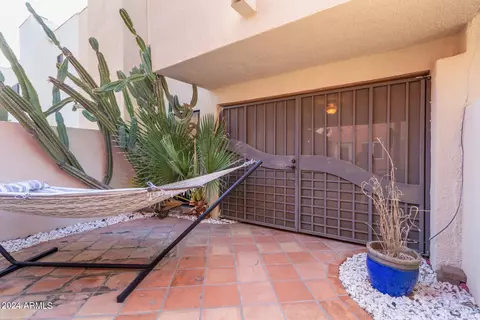 Exterior - 2331 Evans Dr, Phoenix, AZ 85022 photo 5 of 8