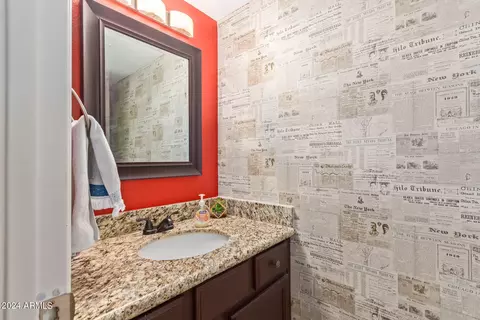 Bath - 2331 Evans Dr, Phoenix, AZ 85022 photo 1 of 5