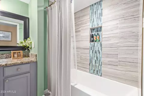Bath - 2331 Evans Dr, Phoenix, AZ 85022 photo 5 of 5