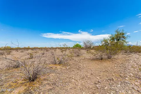 42300 W Rose Ln #798, Tonopah, AZ 85354