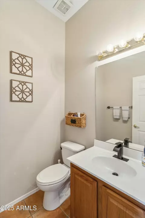 906 E Beautiful Ln, Phoenix, AZ 85042 photo 11