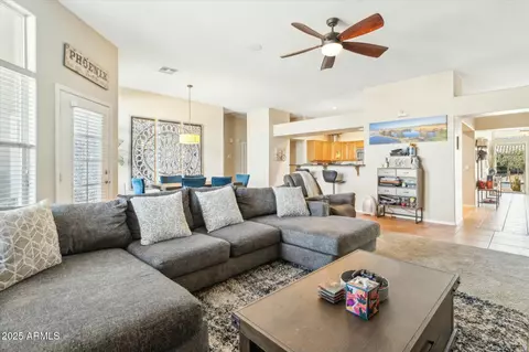 906 E Beautiful Ln, Phoenix, AZ 85042 photo 5