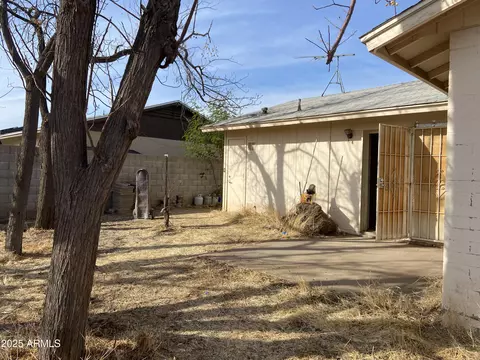Exterior - 723 E Garnet Ave, Mesa, AZ 85204 photo 1 of 2