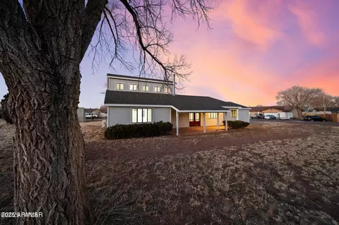 Exterior - 723 E Tori Cir, Springerville, AZ 85938 photo 3 of 12