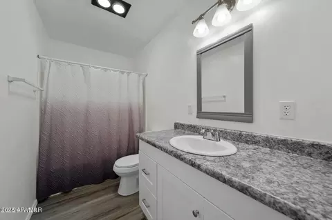 Bath - 723 E Tori Cir, Springerville, AZ 85938 photo 1 of 2