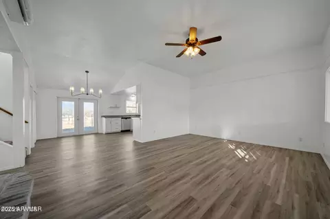 Living - 723 E Tori Cir, Springerville, AZ 85938 photo 2 of 2