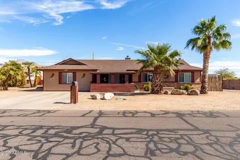 2031 S Cactus Rd, Apache Junction, AZ 85119