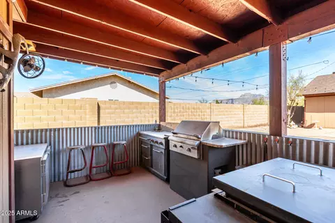 Exterior - 2031 S Cactus Rd, Apache Junction, AZ 85119 photo 5 of 9