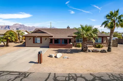 Exterior - 2031 S Cactus Rd, Apache Junction, AZ 85119 photo 9 of 9