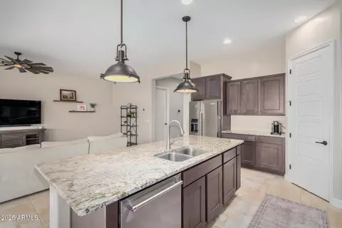 Kitchen - 1752 N Harper --, Mesa, AZ 85207 photo 4 of 5