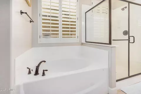 Bath - 1752 N Harper --, Mesa, AZ 85207 photo 2 of 6