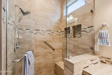 Bath - 4662 E Blue Spruce Ln, Gilbert, AZ 85298 photo 1 of 5