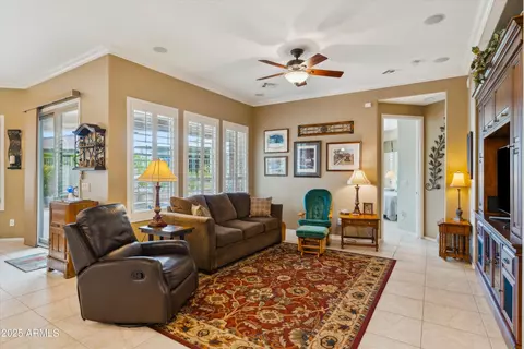 Living - 4662 E Blue Spruce Ln, Gilbert, AZ 85298 photo 3 of 4