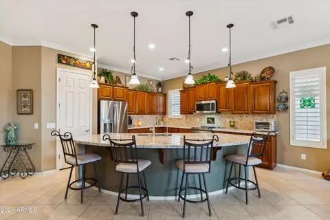 Kitchen - 4662 E Blue Spruce Ln, Gilbert, AZ 85298 photo 3 of 5