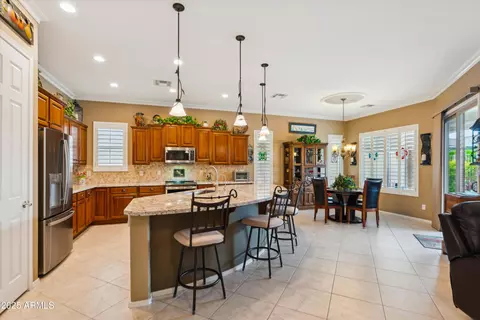 Kitchen - 4662 E Blue Spruce Ln, Gilbert, AZ 85298 photo 2 of 5