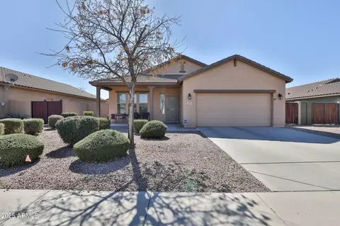 4729 E Del Rio Dr, San Tan Valley, AZ 85140
