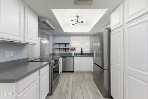 Kitchen - 1360 E Brown Rd #9, Mesa, AZ 85203 photo 1 of 2