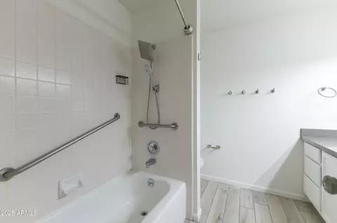 Bath - 1360 E Brown Rd #9, Mesa, AZ 85203 photo 1 of 2