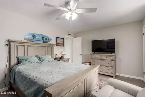 Bedroom - 1202 E Winged Foot Rd, Phoenix, AZ 85022 photo 4 of 4