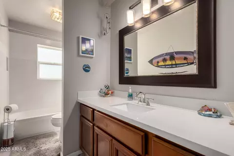 Bath - 1202 E Winged Foot Rd, Phoenix, AZ 85022 photo 3 of 3