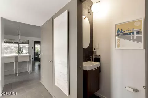 Entry Way - 4530 N 9th Ave, Phoenix, AZ 85013 photo 1 of 2