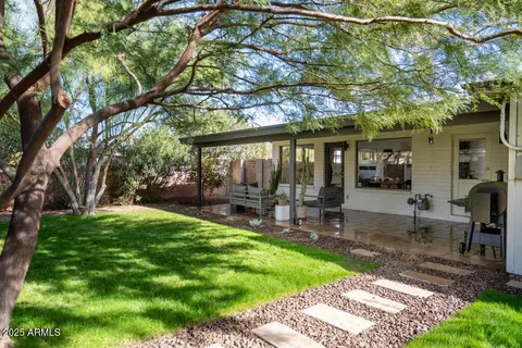 Exterior - 4530 N 9th Ave, Phoenix, AZ 85013 photo 4 of 7