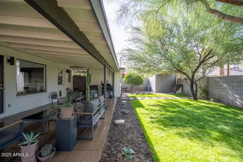 Exterior - 4530 N 9th Ave, Phoenix, AZ 85013 photo 6 of 7