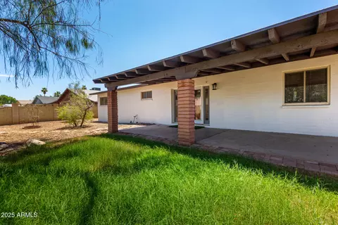 Exterior - 2142 E Palmcroft Dr, Tempe, AZ 85282 photo 2 of 2