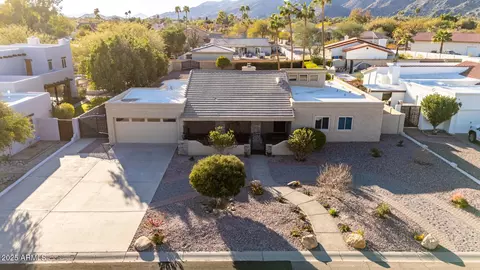 12222 S Appaloosa Dr, Phoenix, AZ 85044
