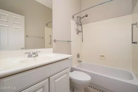 3131 E Legacy Dr #2101, Phoenix, AZ 85042 photo 13