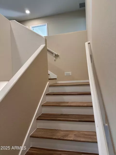 2016 S 66th Ln, Phoenix, AZ 85043 photo 11
