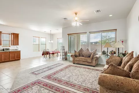 6336 S Granite St, Gilbert, AZ 85298 photo 3