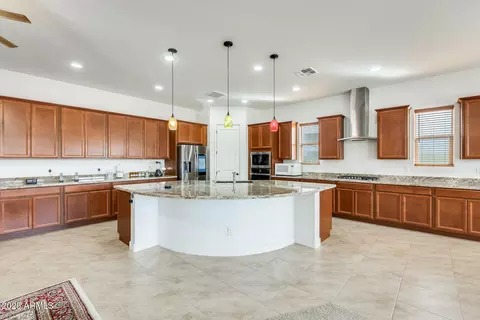 6336 S Granite St, Gilbert, AZ 85298 photo 2