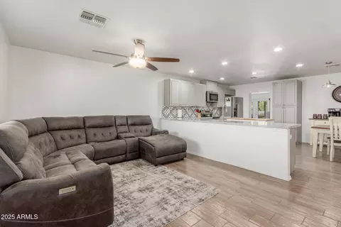 9005 E Grandview Dr, Mesa, AZ 85207 photo 10