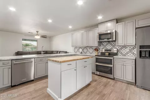 9005 E Grandview Dr, Mesa, AZ 85207 photo 15