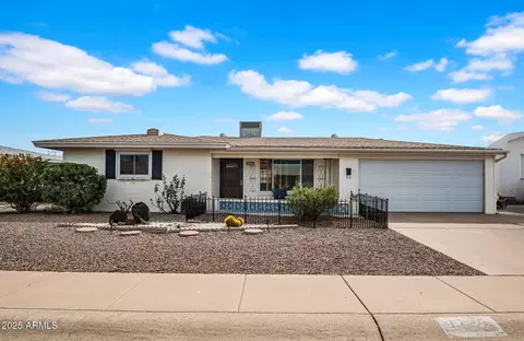 6329 E Dodge St, Mesa, AZ 85205