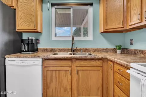 6329 E Dodge St, Mesa, AZ 85205 photo 11
