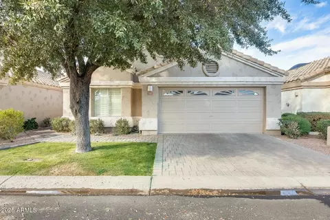 17132 N Silver Path, Surprise, AZ 85374