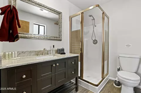 Bath - 6285 W Bradshaw Dr, Pine, AZ 85544 photo 1 of 3