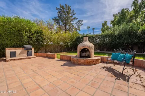 4091 E Round Hill Dr, Phoenix, AZ 85028 photo 9