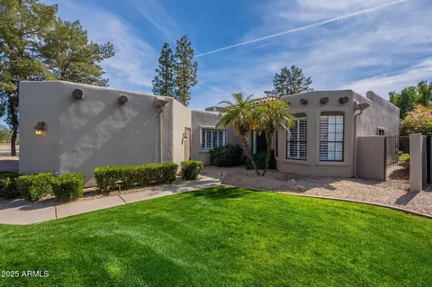 4091 E Round Hill Dr, Phoenix, AZ 85028 photo 4