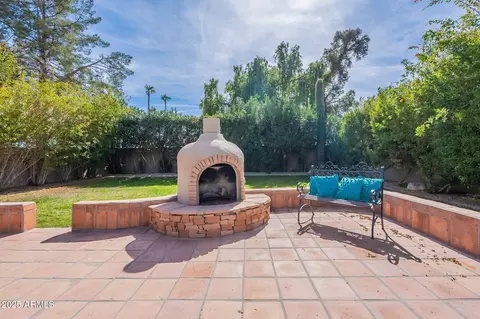 4091 E Round Hill Dr, Phoenix, AZ 85028 photo 8