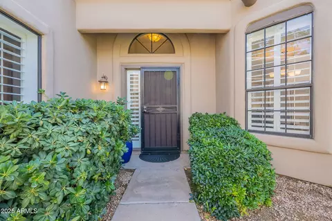 4091 E Round Hill Dr, Phoenix, AZ 85028 photo 3