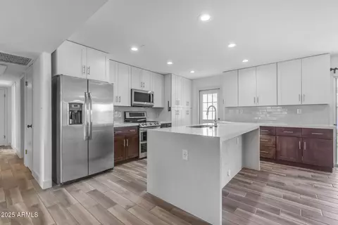 2447 E La Jolla Dr, Tempe, AZ 85282