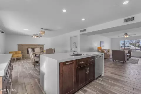 2447 E La Jolla Dr, Tempe, AZ 85282 photo 9