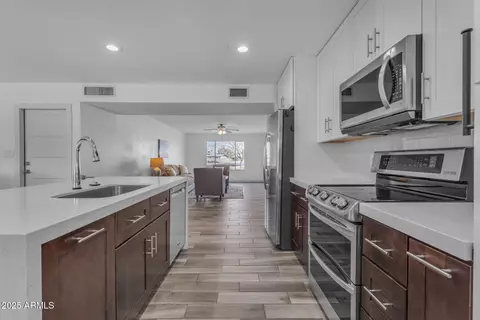 2447 E La Jolla Dr, Tempe, AZ 85282 photo 8