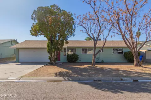 3925 W Harmont Dr, Phoenix, AZ 85051