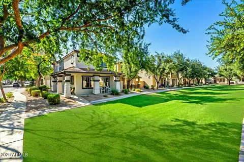 1531 S Owl Dr, Gilbert, AZ 85296