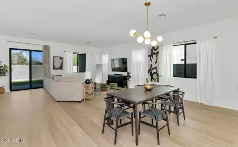 9422 S 7th Pl, Phoenix, AZ 85042 photo 8