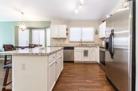 2323 E Aire Libre Ave, Phoenix, AZ 85022 photo 11
